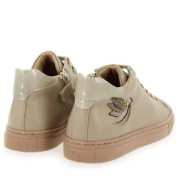 2001 - Taupe